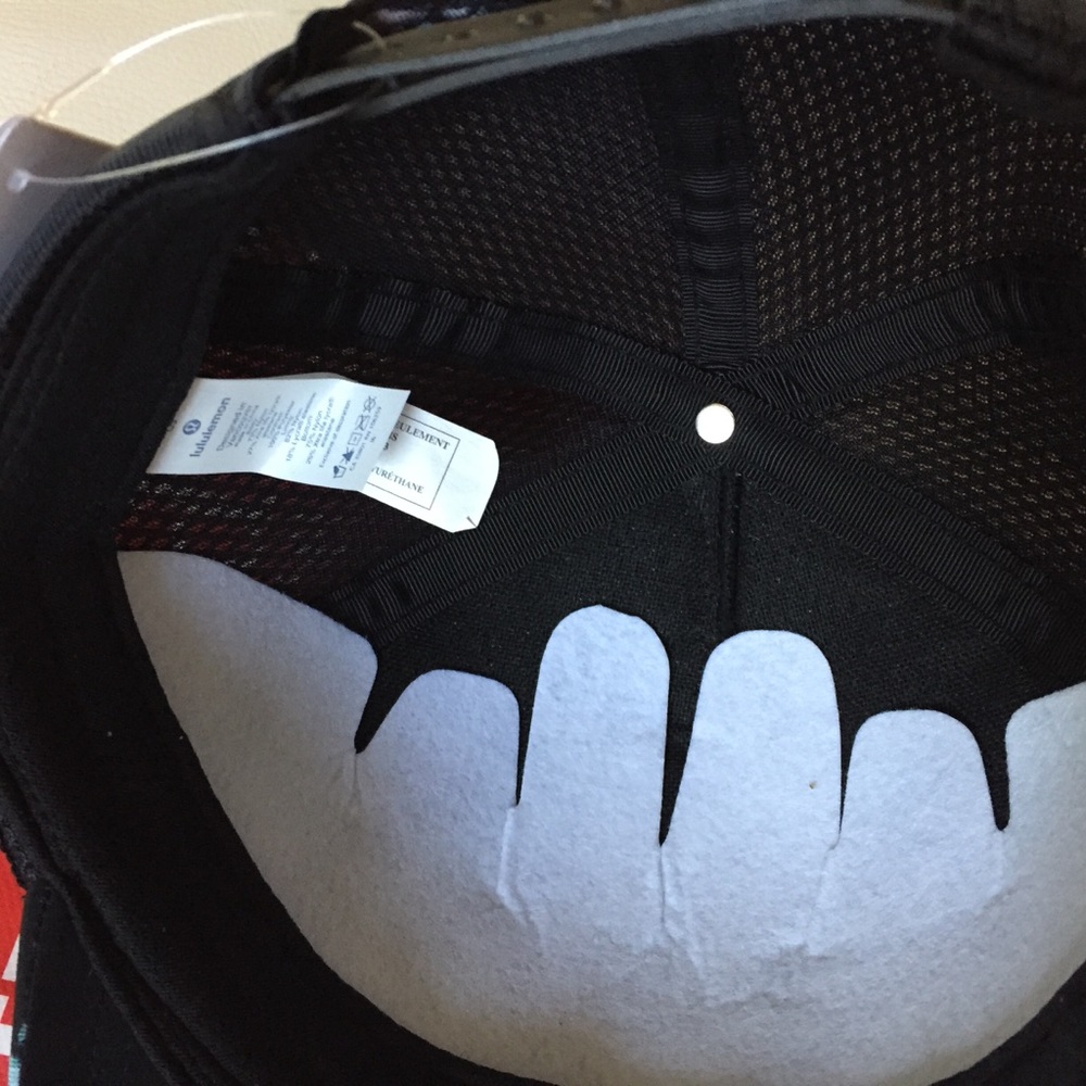 NWT LULULEMON DASH AND SPLASH CAP II PIXEL HAT - Picture 4 of 7